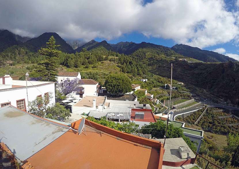 Pohled na klášter Nuestra Seňora de las Nieves na La Palmě.