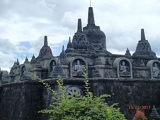 malej Borobudur na Bali