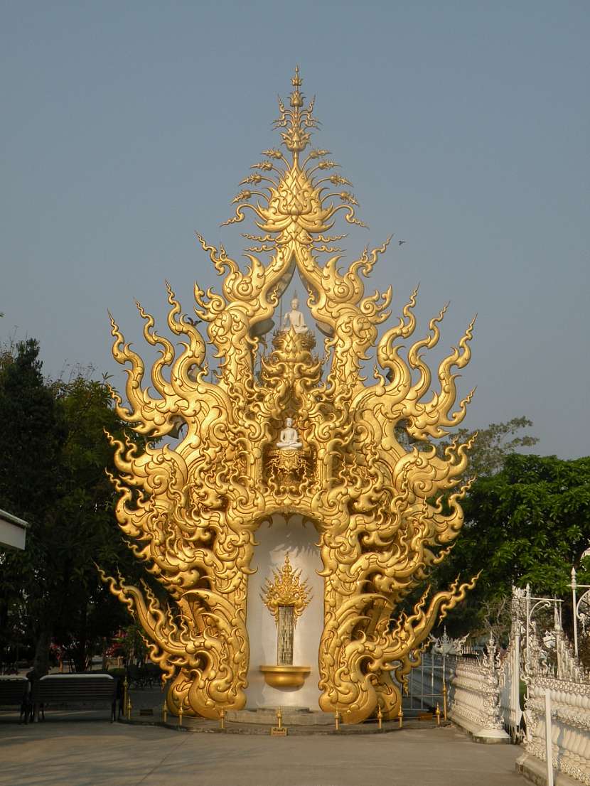 Wat Rong Khun