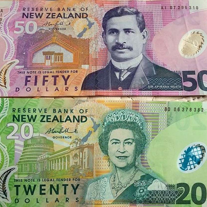 Novozélandský dolar, NZD - 1 NZD je asi 17,64 Kč