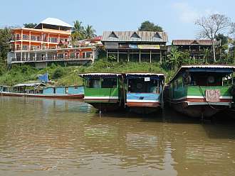 Plavba po řece Mekong