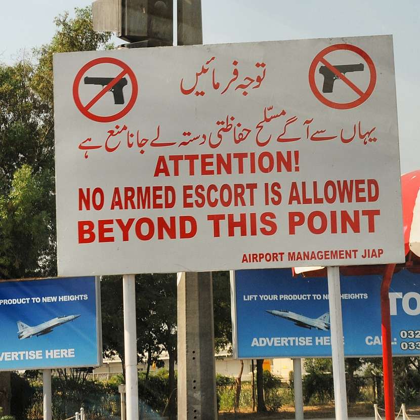 Okolí letiště v Karáčí.