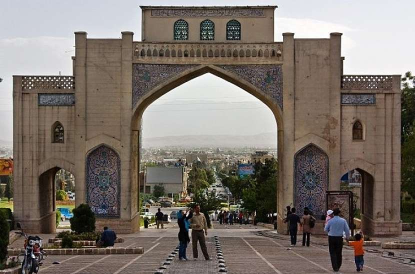 Íránská islámská republika, část 5.