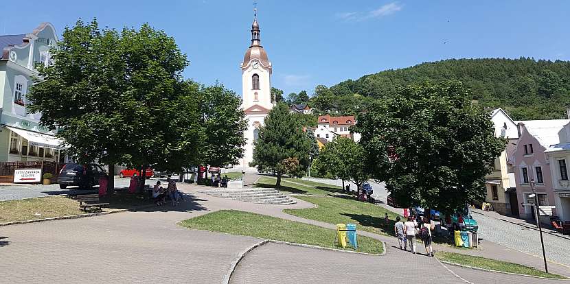 Kostel sv. Jana Nepomuckého ve Štramberku.